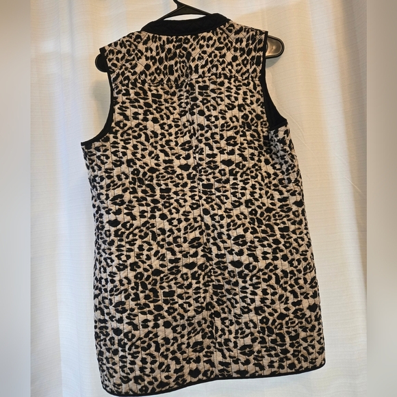 Chico's Black and Cheetah Quilted Tank Vest, Small, Size 0. Open Front. NWOT. - Picture 6 of 6